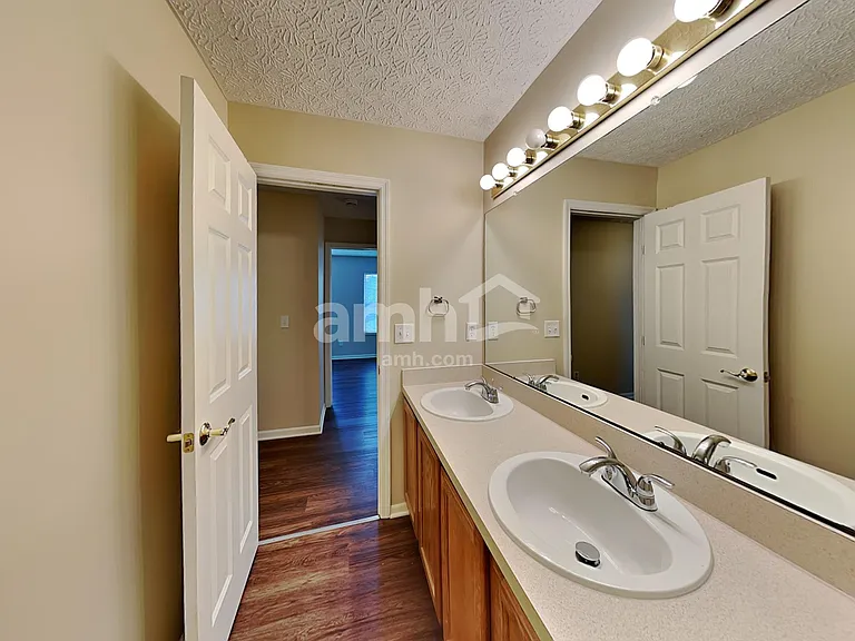 1124 Waterview Ct — Photo 16