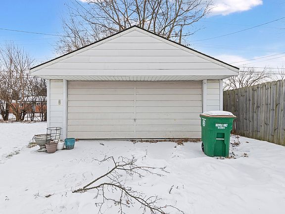 5th image of 14284 Arcola St