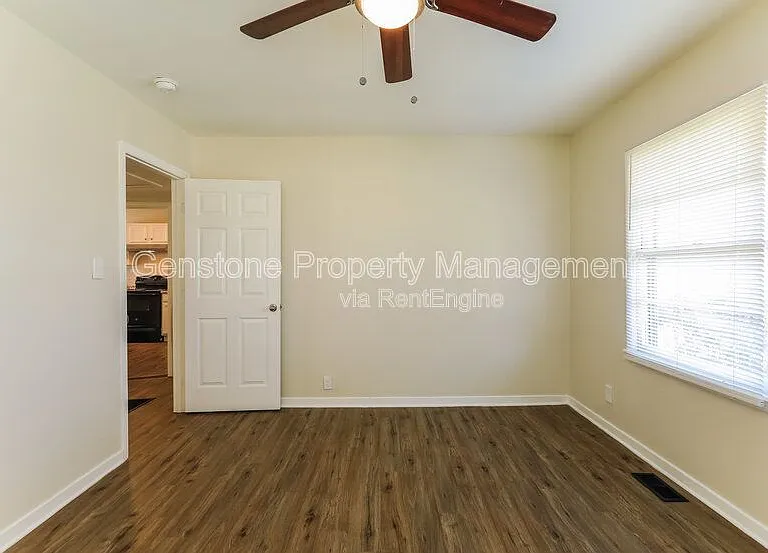 2629 Wood Dr NE — Photo 11
