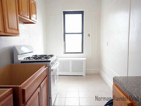3rd image of 414 Avenue N APT 6F