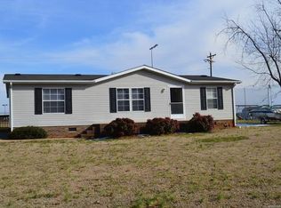 134 Con Lee Dr, Olin, NC 28660