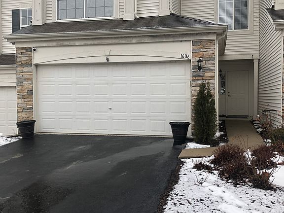 2nd image of 1606 Fieldstone Dr S