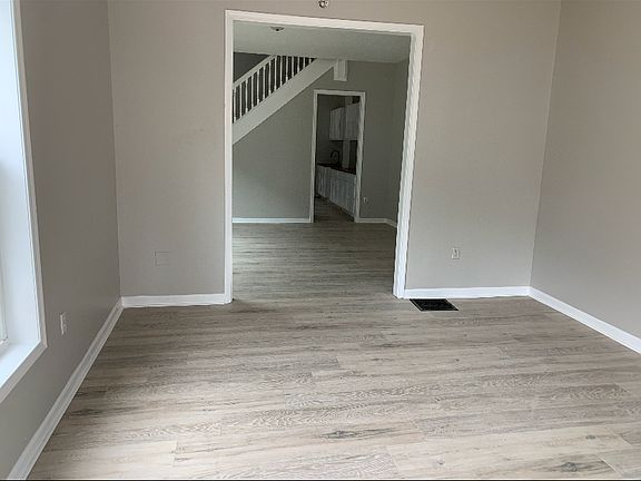 3rd image of 349 W 28th St #349