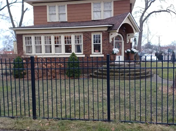 2201 Temple St, Muskegon Heights, MI 49444