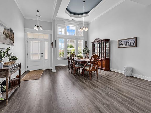 3rd image of 412 College Green Way