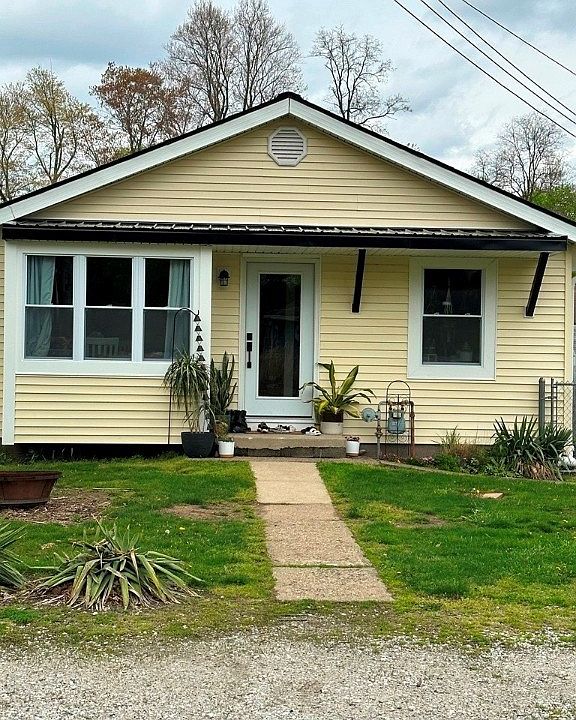 1st image of 523 Hyman Ave