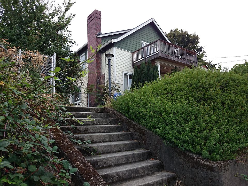 2nd image of 4429 48th Ave S