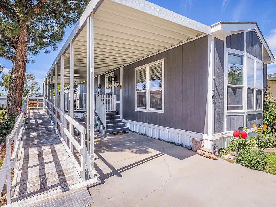 1st image of 435 32 Rd Unit 705