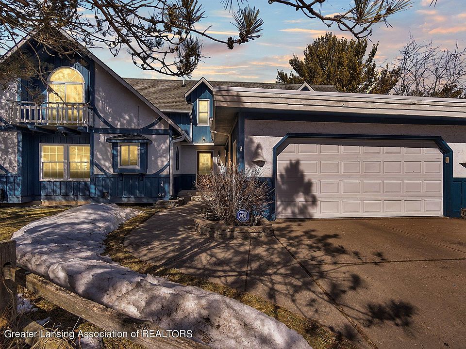 1st image of 222 E Chester Dr
