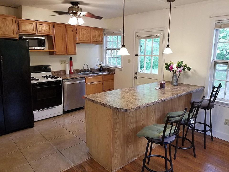 1st image of 3851 Kearney Ave