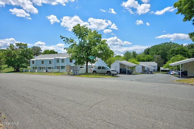 2nd image of 1005 Rockport Court