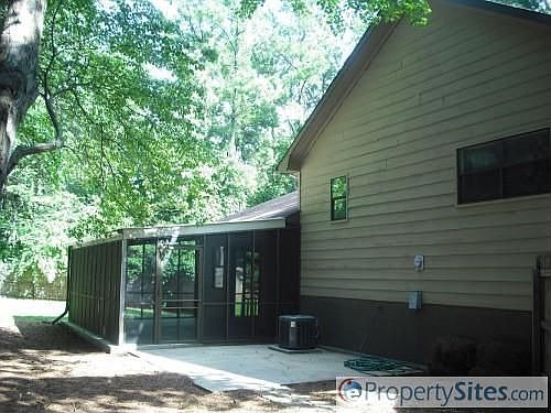 5th image of 4811 Cruise Ct