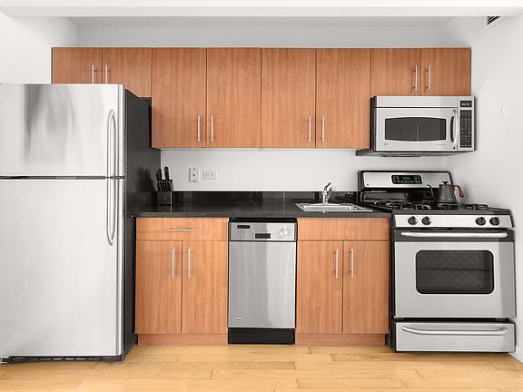 5th image of 20 West St APT 31C