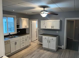 2111 3rd Ave FLOOR 2, Watervliet, NY 12189