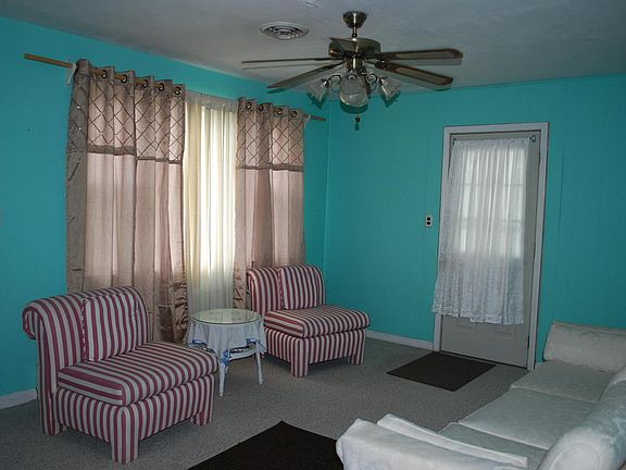2nd image of 218 Troy Ave NE