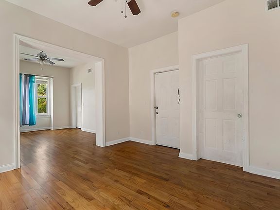 3rd image of 4339 S Indiana Ave