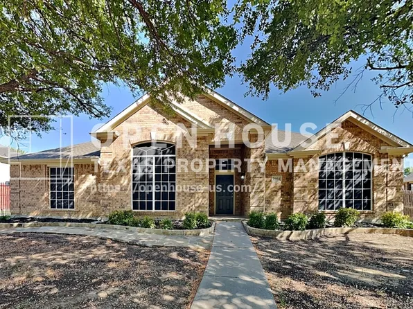 2904 Saint Martin Dr, Mansfield, TX 76063