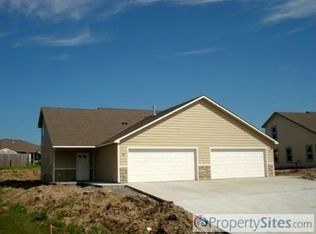 2733 Shadow Ridge Pl, Eudora, KS 66025