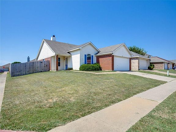 2nd image of 3501 Cayman Dr