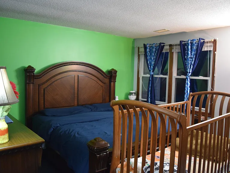 8 Saint Marc Cir #P — Photo 4
