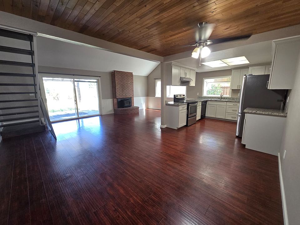 1st image of 1864 Newport Ct