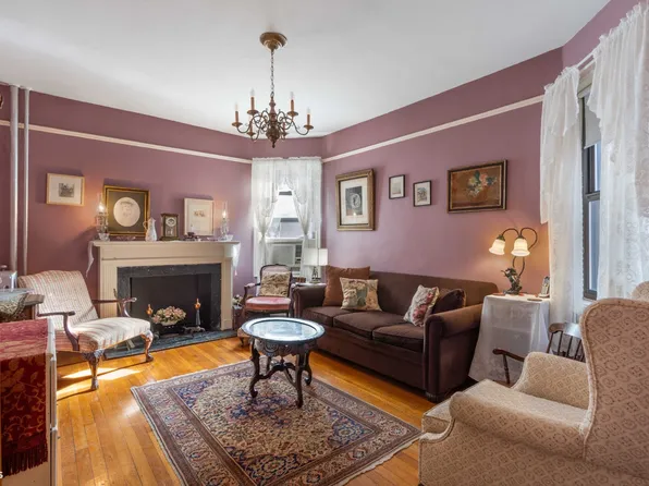 504 Grand Street image 1 of 8