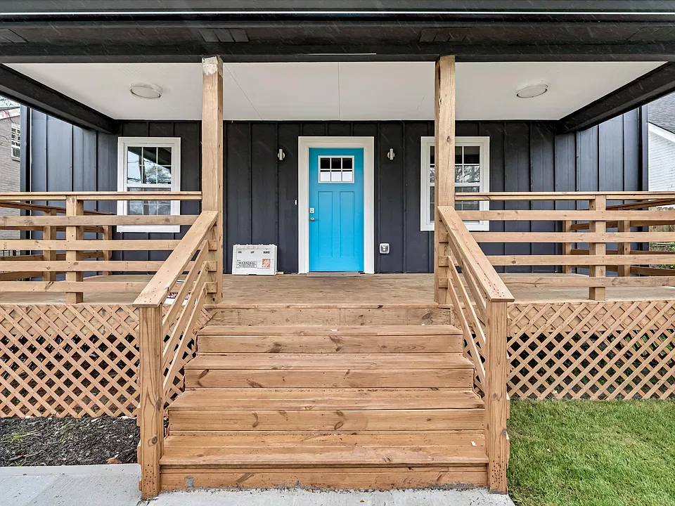 2447 Lynn Iris Dr