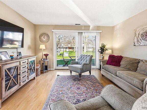 5th image of 73A Foxberry Dr