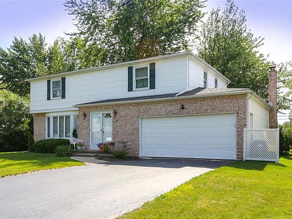2nd image of 127 Telfair Dr