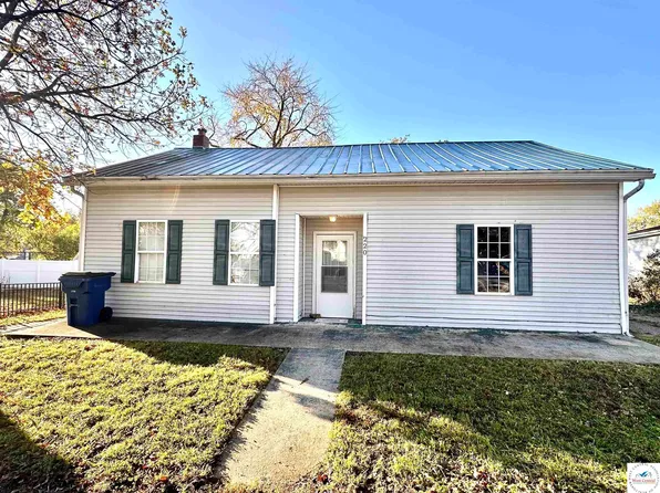220 W Morgan St, Tipton, MO 65081