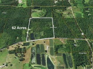 2 Fish Farm Rd, Golconda, IL 62938