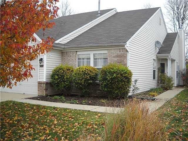 1st image of 7415 Oak Knoll Dr