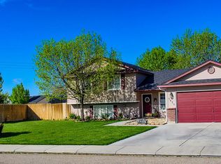 7475 Nottingham Ln, Nampa, ID 83687