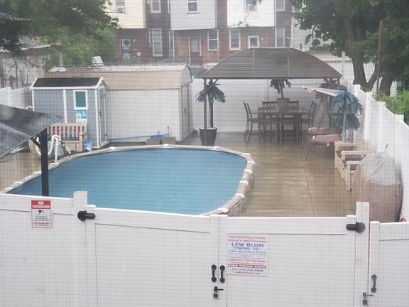 4th image of 4611 Bleigh Ave