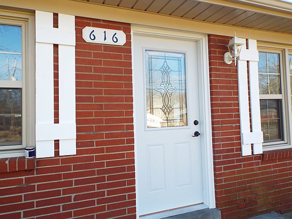 3rd image of 616 Kirsch Way