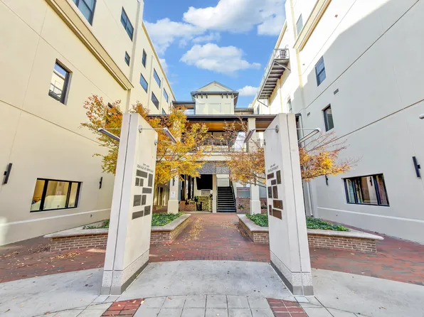 233 N Main St APT 405, Greenville, SC 29601