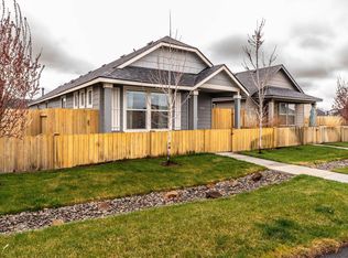 3210 NW 10th St, Redmond, OR 97756