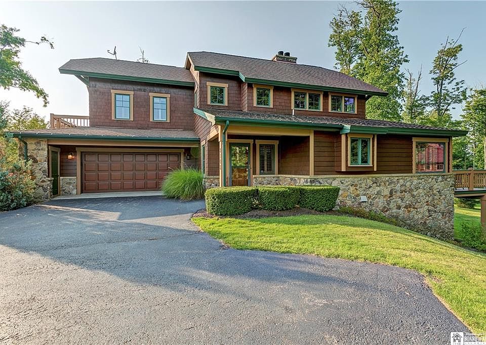 1st image of 8308 Canterbury Dr