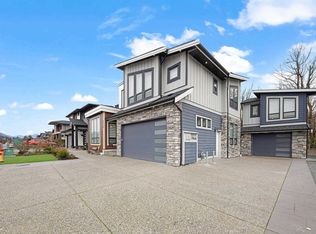 6420 Fairway St, Chilliwack, BC V2R0Z8