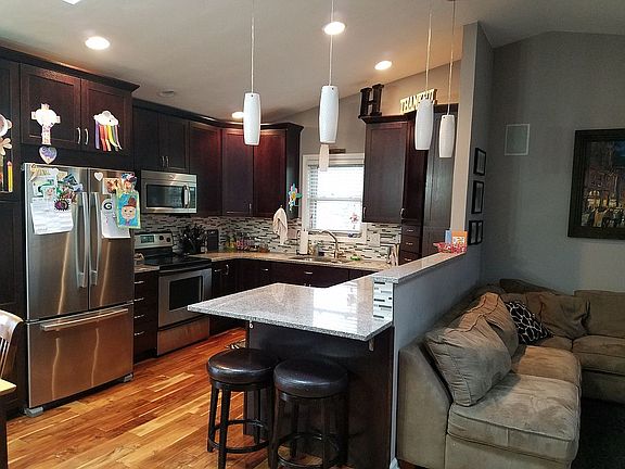 4th image of 5001 Buffalo Cir