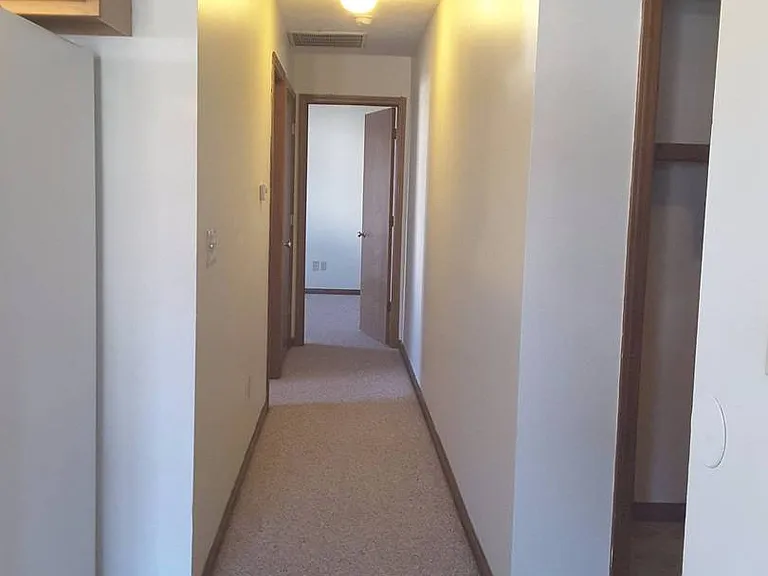 213 Stonewall Ct — Photo 12