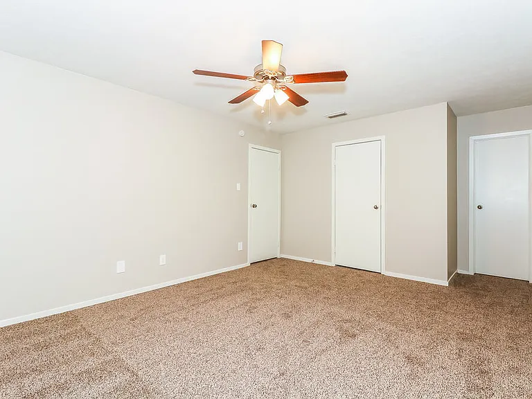 1113 Heiden Ct — Photo 10