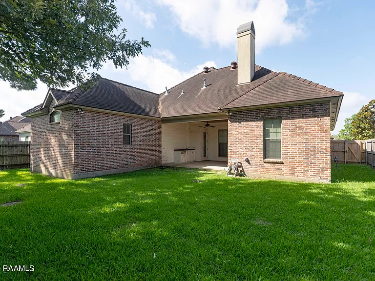 216 Croft Row — Photo 32