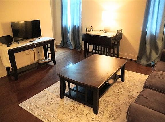 5th image of 1205 Stcharles Ave #1216