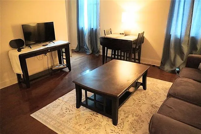 1205 Stcharles Ave #1216 — Photo 5