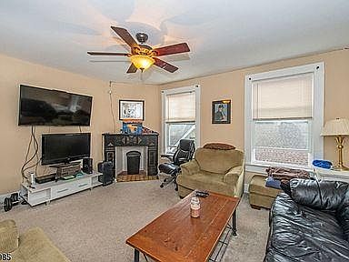 2nd image of 20 Prospect St #B