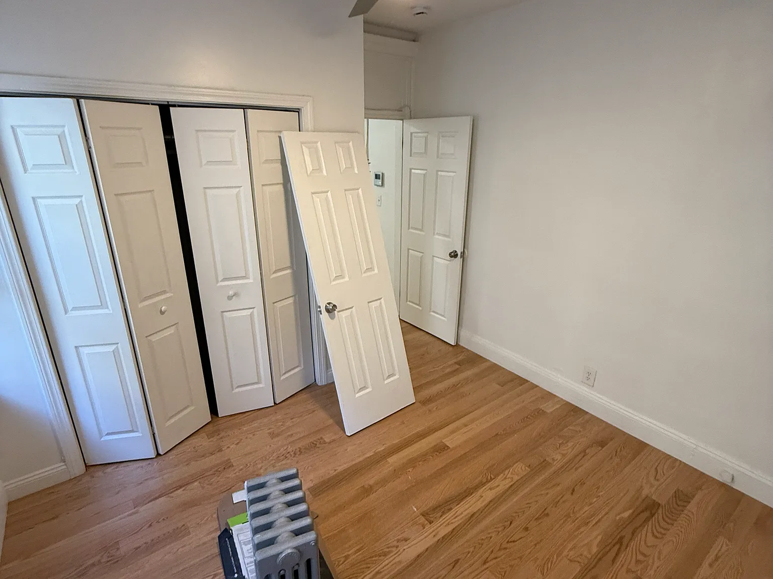 2 bed, 600 sqft, $3,700 — Photo 2
