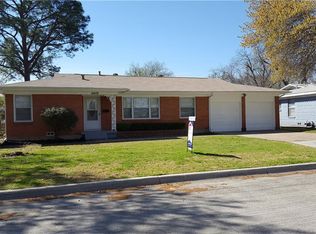 6408 Lambeth Ln, Fort Worth, TX 76112