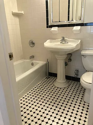 Rented by CitySites Real Estate Group | media 30