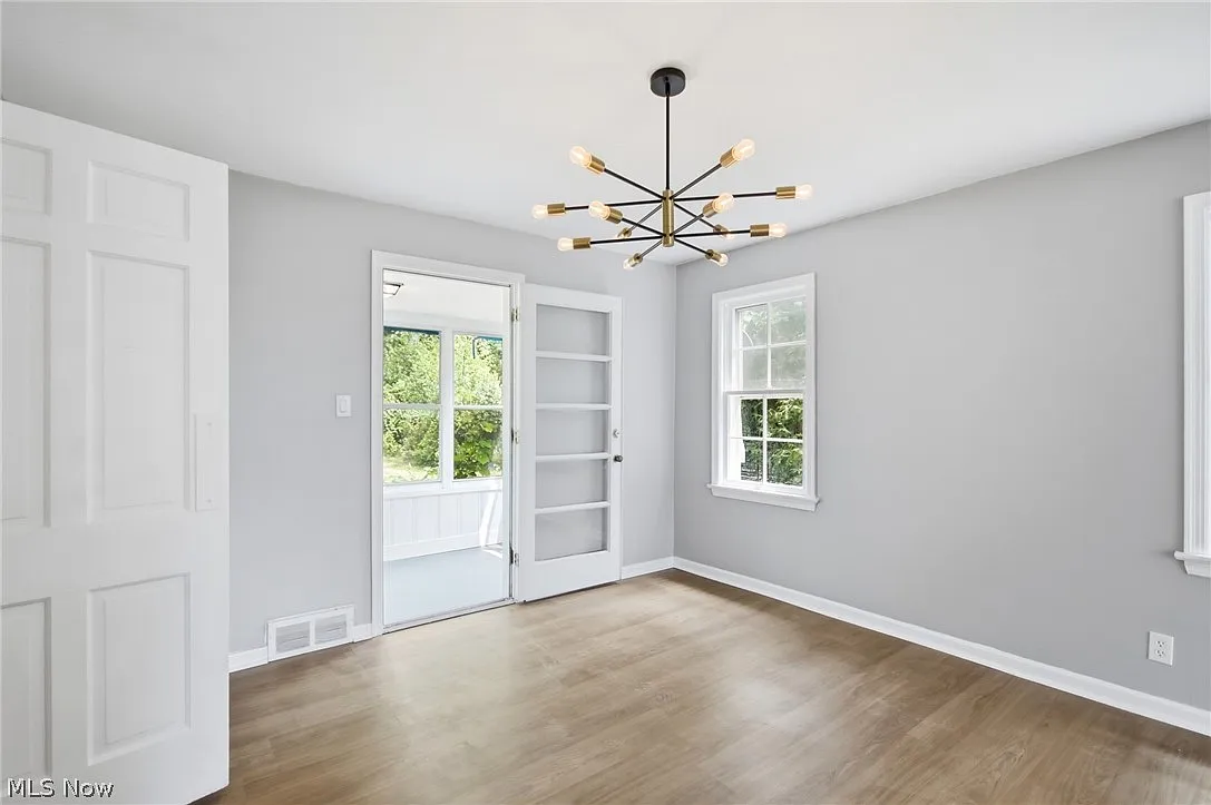 3 bed, 2.5 bath, 2629 sqft, $2,800 — Photo 3